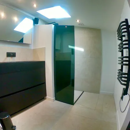 Casa Jungle / Place Des Lices / Duplex Refait à Neuf *